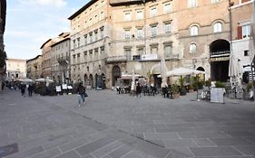 Monolocale su Corso Vannucci 2+2